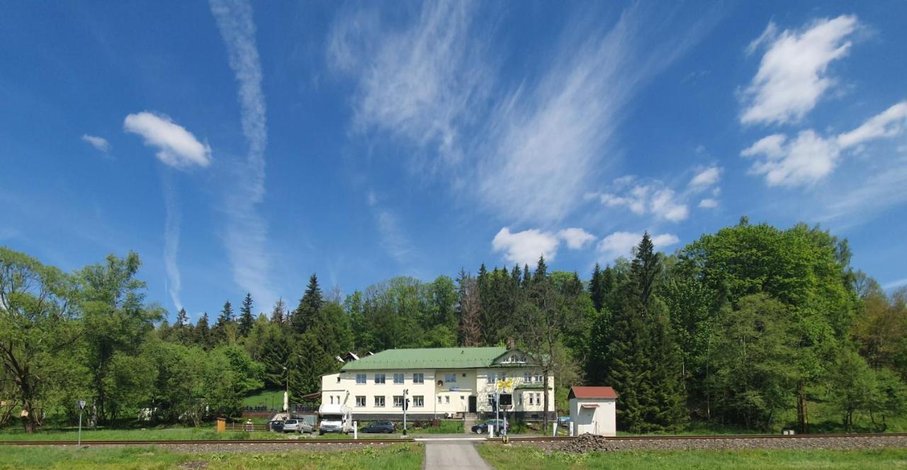 Olivin Kytlice Hotel Exterior photo